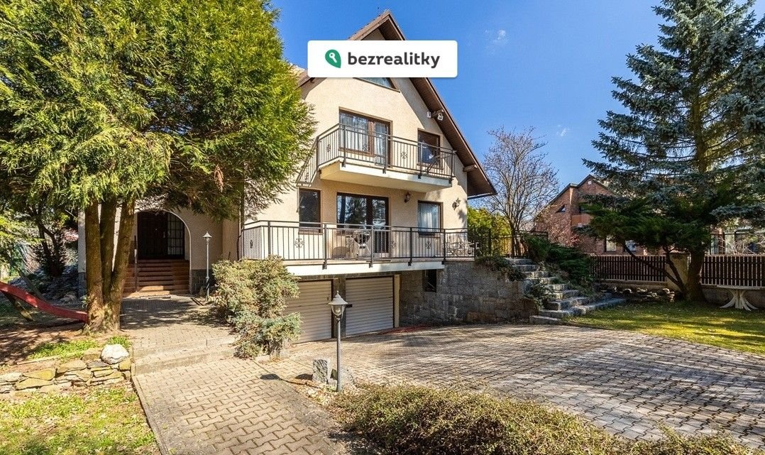 1776086229-enryebeszo-2