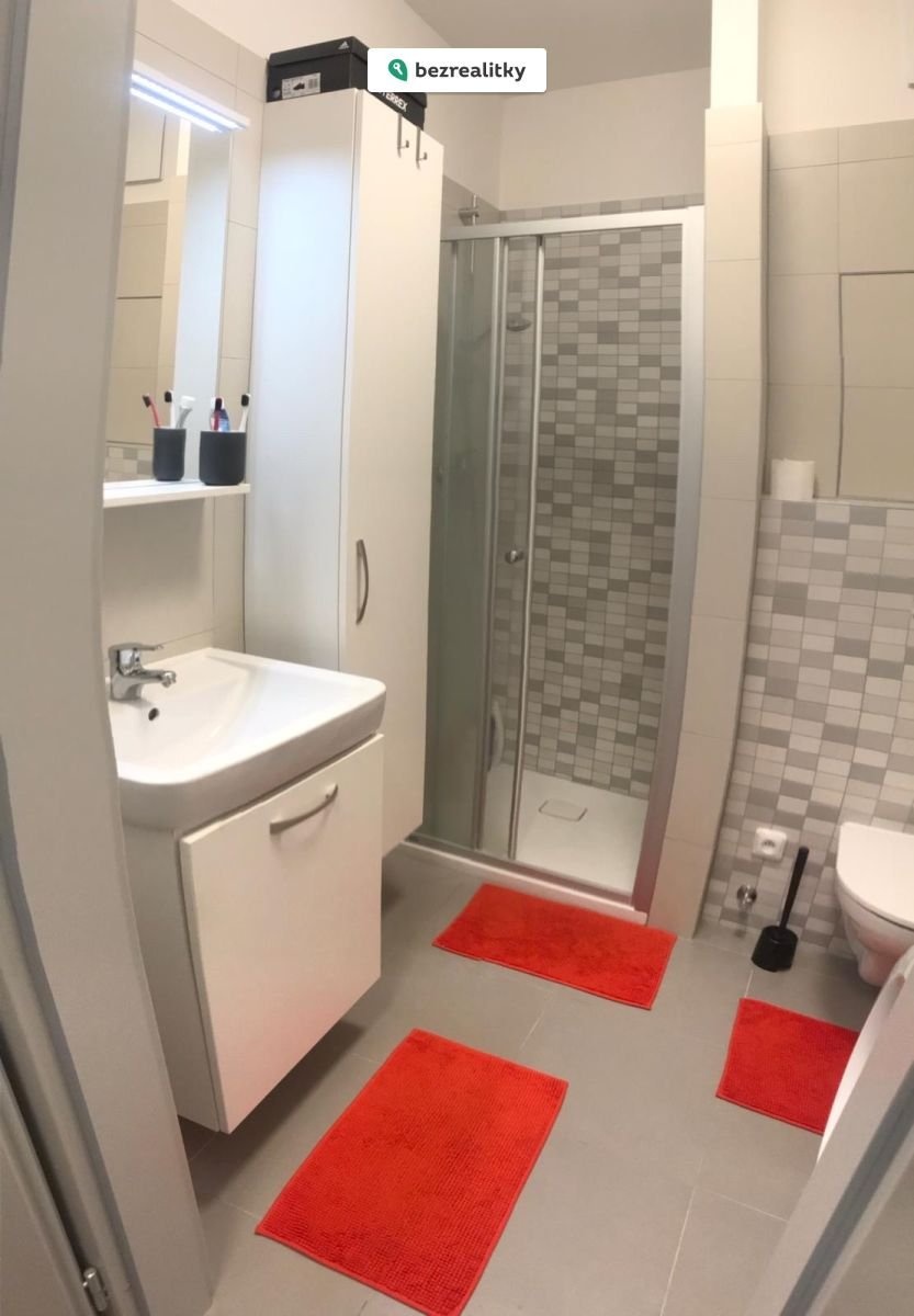 1776004525-cxgfnagvug-img-6987