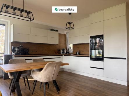 Prodej bytu, 3+kk, 96 m²