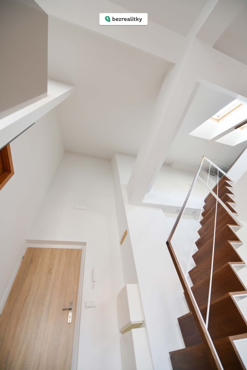 1776295441-onxifptsbs-4-m