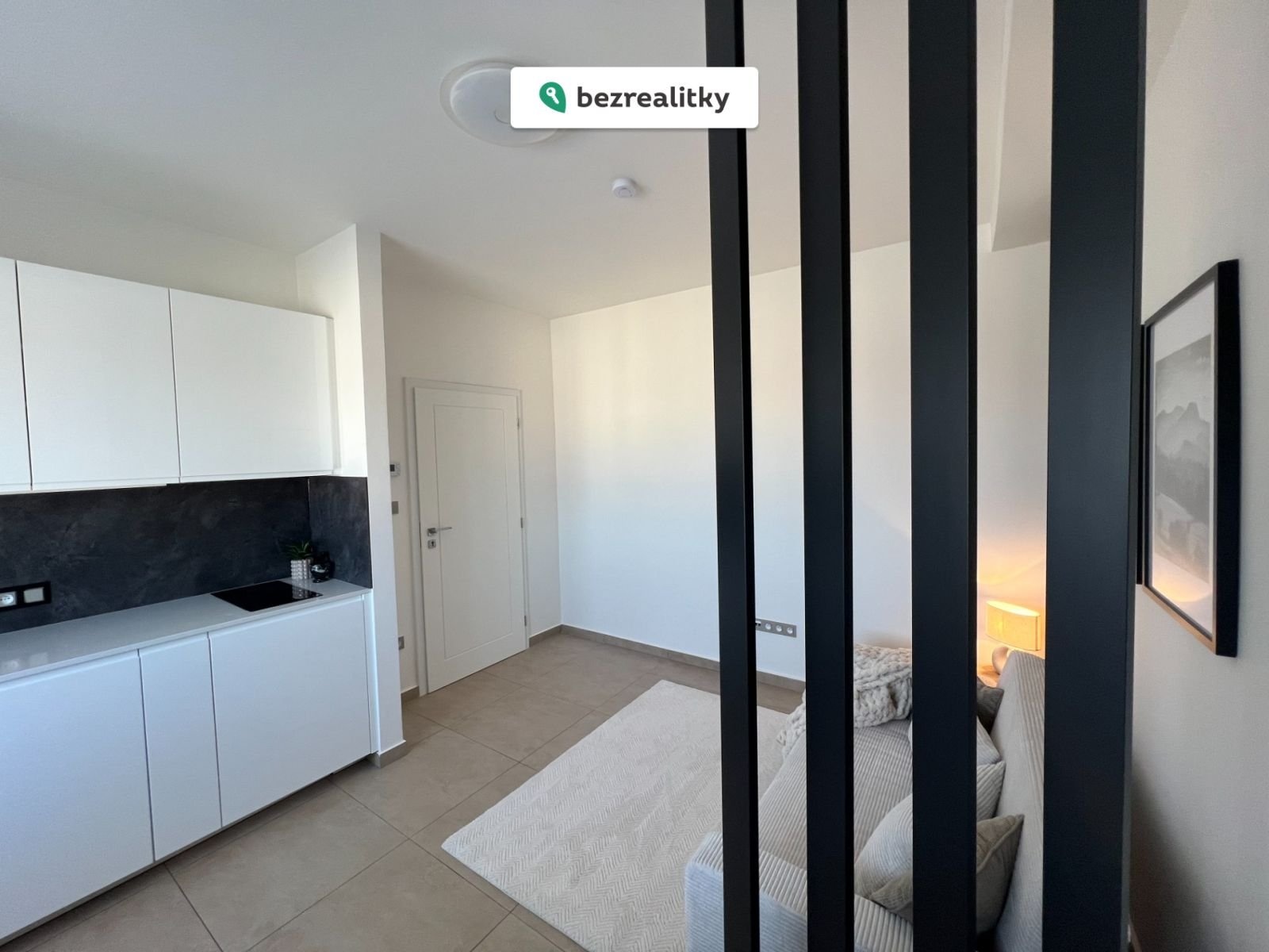 1776376458-gewuglyvlm-img-1103