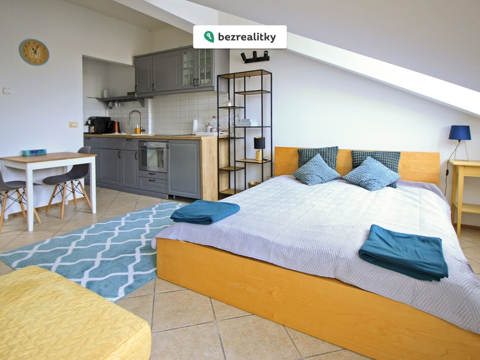 1776156776-garpgzzfkc-02-1