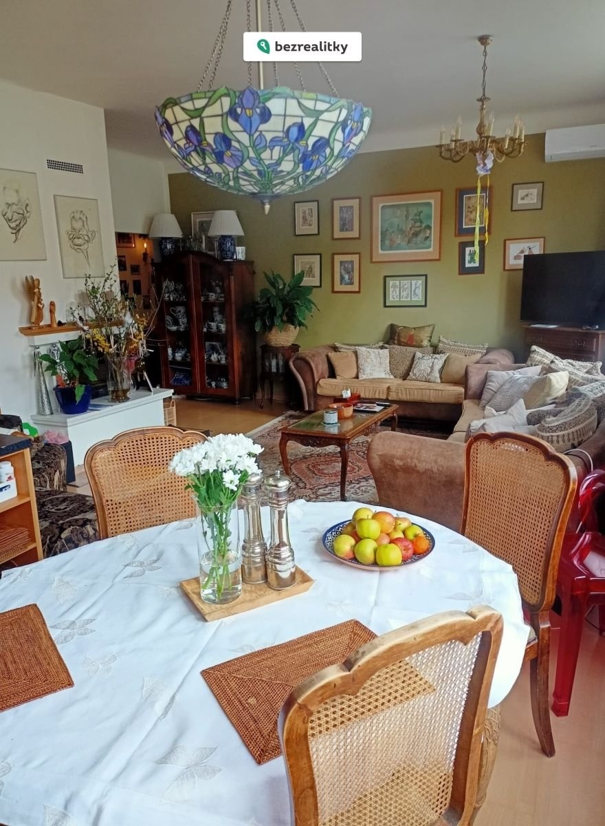 1776677967-mkeeigeuqa-whatsapp-image-2026-04-20-at-10-35-14-281-29