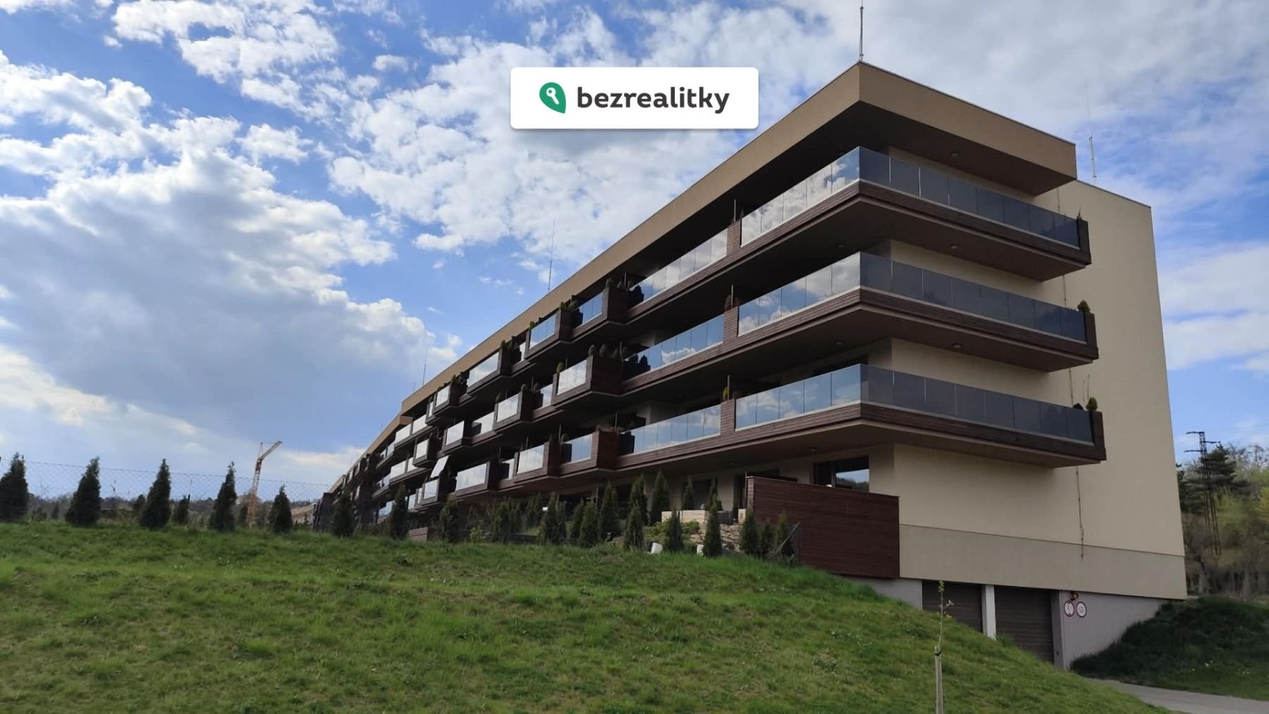 1776783476-qjxjrcdqio-e128daae-f70d-4e63-b3cf-bf9a03623d44