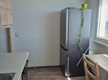 1776955784-pnmoavzvyi-20260422-112126-resized