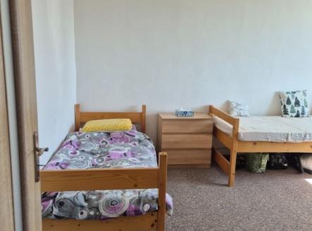 1776956427-hsetqqsrci-20260422-102546-resized