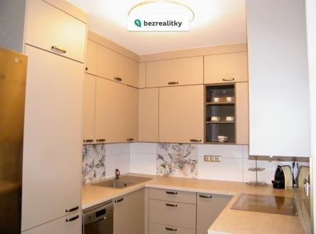 Prodej bytu, 2+kk, 64 m²