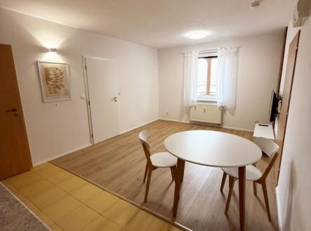 1777100582-xlxuluslav-img-2041