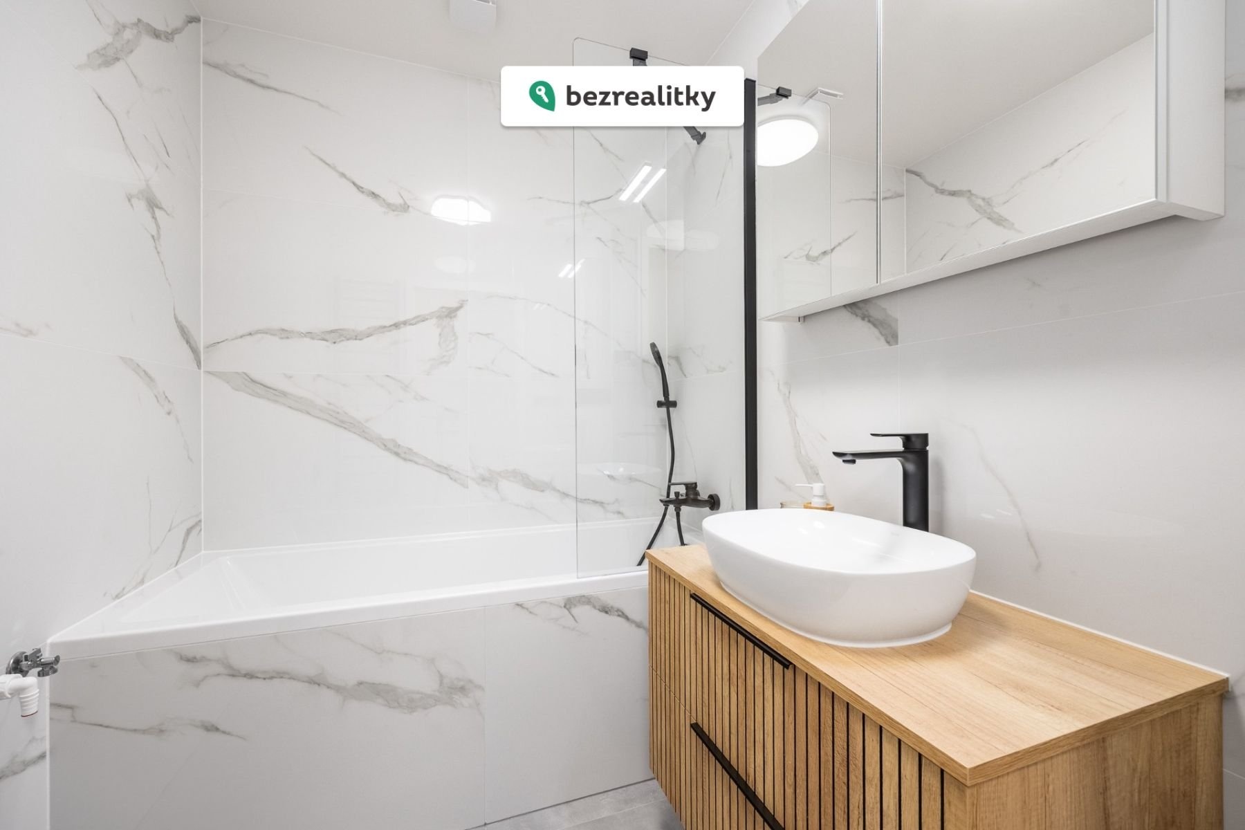 1777137959-jycvhbqnlg-8y7a2025-hdr