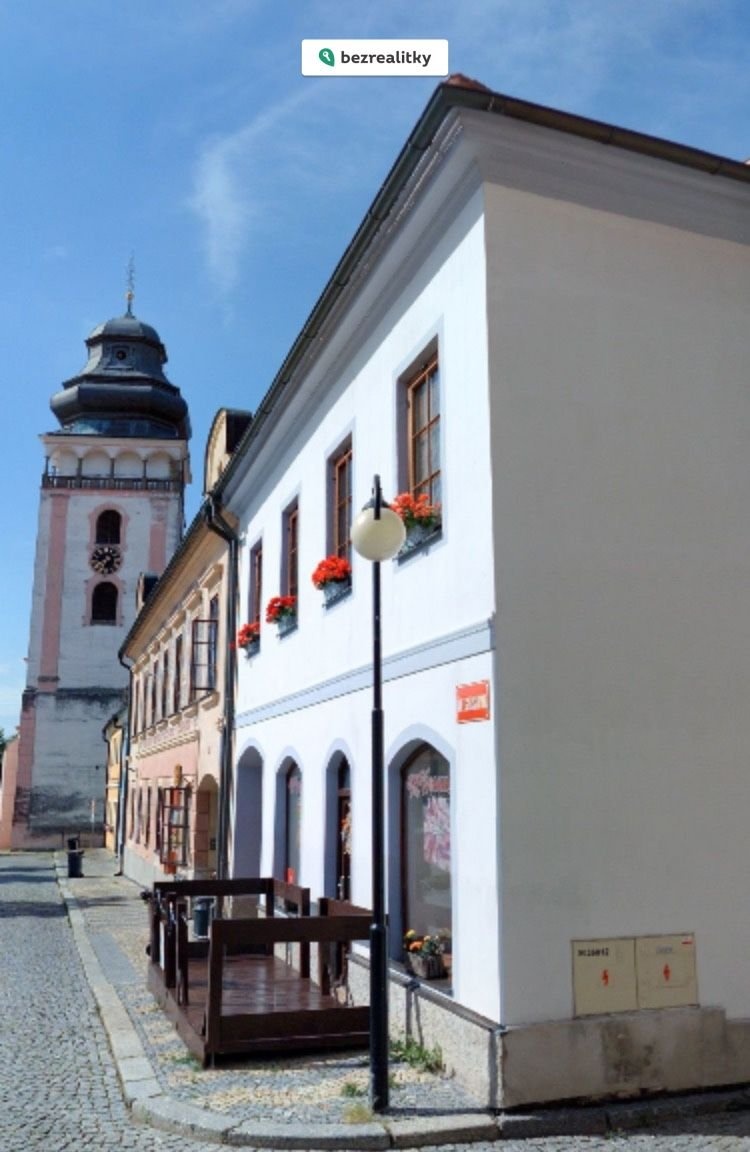 1777055730-rlzlatkvcr-img-1800