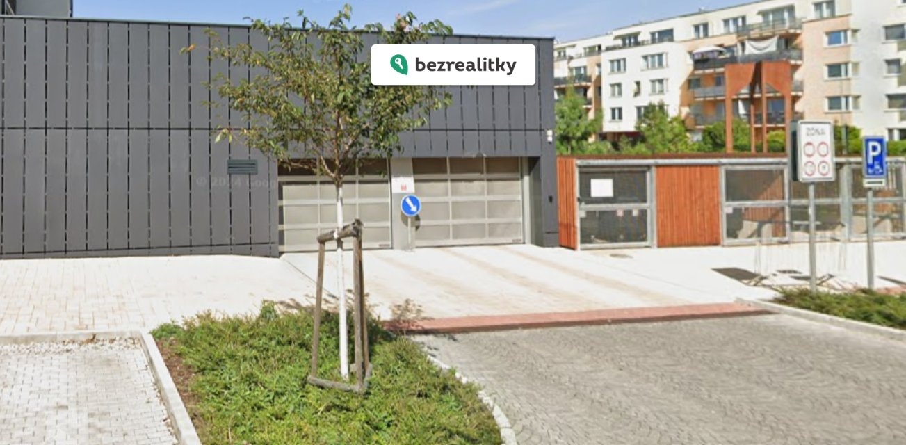 1776963385-vrwsexvesw-garage