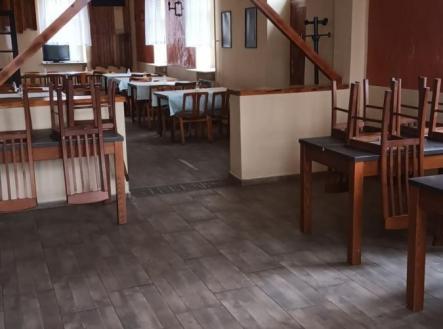 Prodej komerčního objektu, jiný, 450 m²