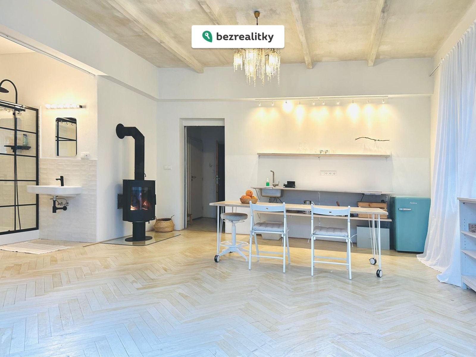 1777367454-vlawbvqzjy-kuchyne