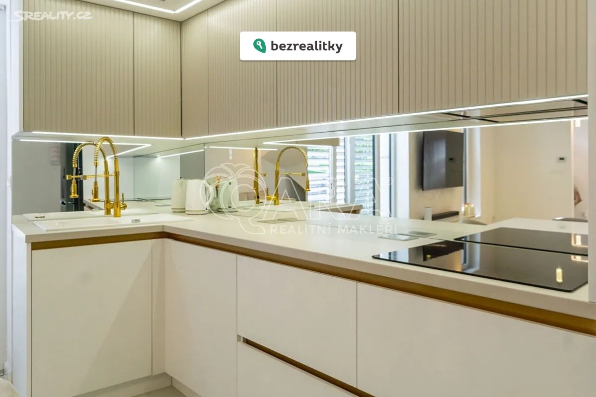 1777389863-cibzmybffa-img-2397