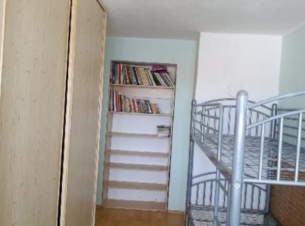 1777398650-nkqutqagxs-d-c4-9btsk-c3-bd-pokoj