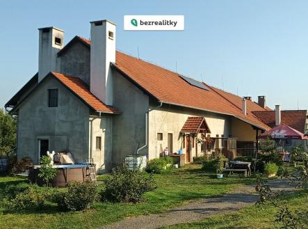 Prodej domu/vily, 2 280 m²