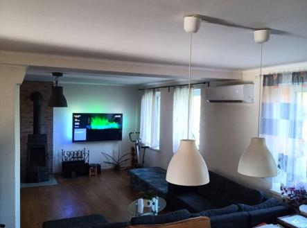 Prodej domu/vily, 2 280 m²