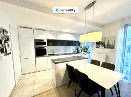 Prodej bytu, 3+kk, 97 m²