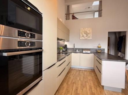 Prodej bytu, 4+kk, 92 m²