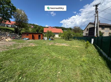 Prodej pozemku pro bydlení, 1 305 m²