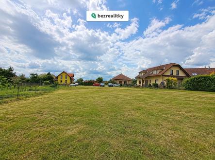 Prodej pozemku pro bydlení, 1 018 m²
