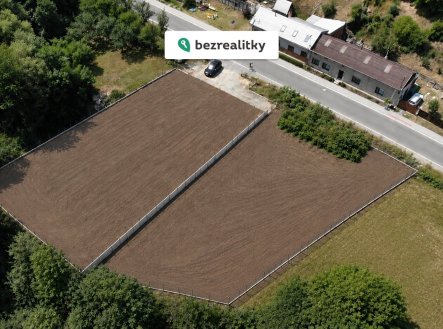 Prodej pozemku 1.330 m²