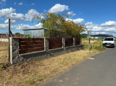Prodej pozemku 867 m²