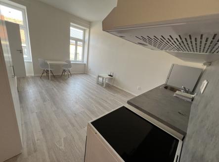 Pronájem bytu, 2+kk, 35 m²