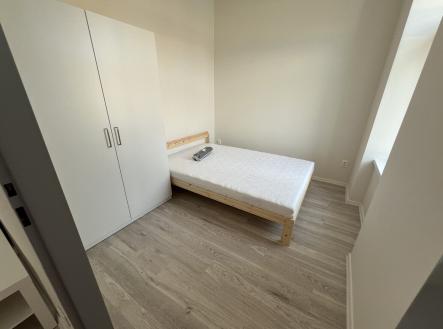 Pronájem bytu, 2+kk, 35 m²