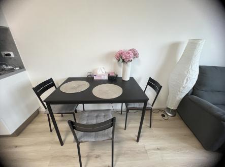 Pronájem bytu, 1+kk, 35 m²