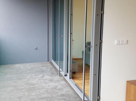 Pronájem bytu, 2+kk, 66 m²