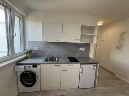 Pronájem bytu, 1+kk, 23 m²
