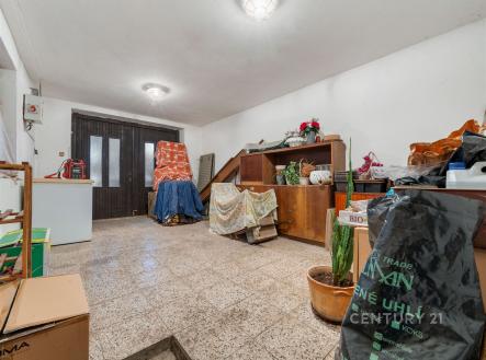 Prodej komerčního objektu, průmyslový areál, 207 m²