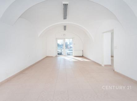 Prodej obchodní prostor, 81 m²