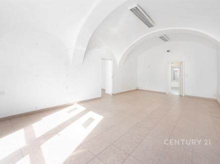 Prodej obchodní prostor, 81 m²