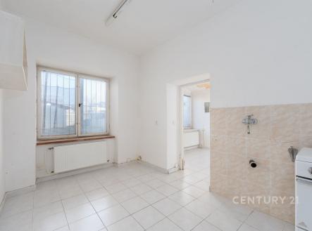Prodej obchodní prostory, 81 m²