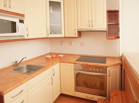 Pronájem bytu, garsoniéra, 33 m²