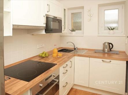 Pronájem bytu, 3+1, 62 m²