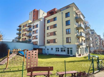 Pronájem bytu, 3+kk, 76 m²