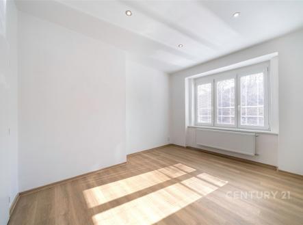 Pronájem bytu, 2+1, 57 m²