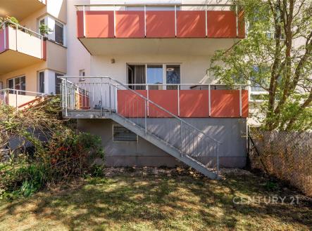 Pronájem bytu, 1+kk, 35 m²