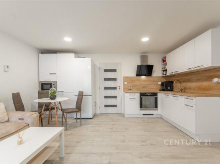 Prodej bytu, 4+kk, 74 m²