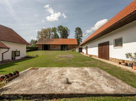 Prodej zemědělského objektu, 2 415 m²