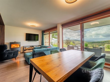 Prodej domu/vily, 246 m², Beroun – náhled fotky 2