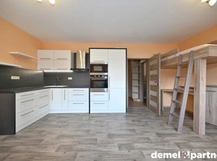 Pronájem bytu, 1+kk, 36 m²