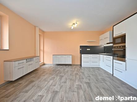 Pronájem bytu, 1+kk, 36 m²