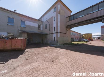 Prodej výrobní prostor, 6 500 m²