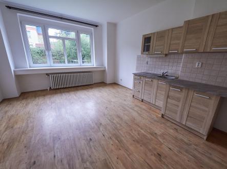 Pronájem bytu, 1+kk, 32 m²