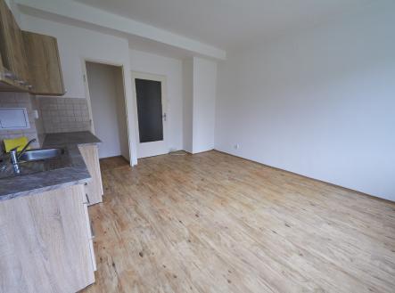 Pronájem bytu, 1+kk, 32 m²