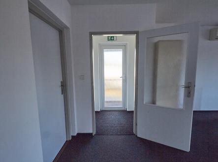 Pronájem kanceláře, 145 m²